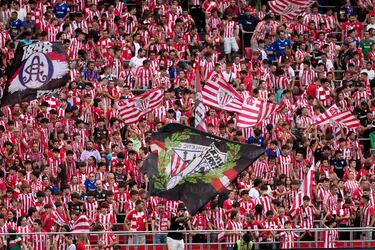 Ambiente en San Mamés en el partido Athletic-Arsenal.