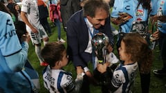 Who is Veljko Paunović, new Chivas head coach?