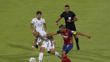 Las mejores fotografías del duelo entre el Independiente Medellín y Atlético Bucaramanga por la fecha 12 de la Liga BetPlay en el Atanasio Girardot. 