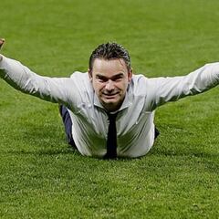 Ataque de Overmars a la UEFA: "Se comporta como Trump"