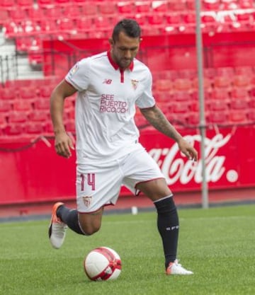 Walter Montoya se incorpora al Sevilla.