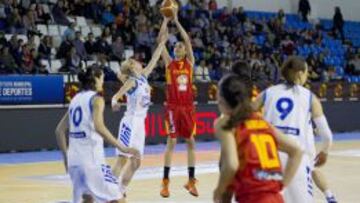 Alba Torrens ante Grecia.