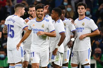 4-1. Marco Asensio celebra el cuarto gol.