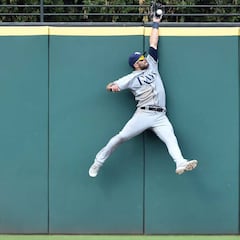 Salto a lo Jordan en el béisbol: ¡la atrapada del año!