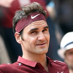 Federer gana a Zverev pero no sabe si podrá jugar los octavos