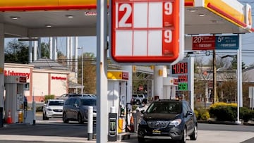 The high price of gasoline across the US has forced some states and local governments to consider financial support in the form of fuel ‘stimulus checks’.