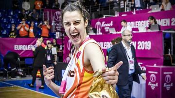 Alba Torrens, tras conquistar la Euroliga.