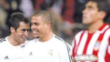 <b>SONRISAS... ¿Y LÁGRIMAS? </b>Raúl y Ronie esperan repetir esta imagen en el derby pese al fracaso liguero.