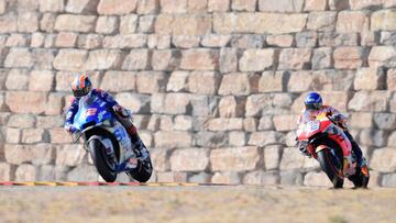 Álex Rins y Álex Márquez peleando por la victoria en MotorLand.