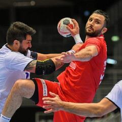 Chile luchó, pero no pudo ante una potencia en su debut mundialista