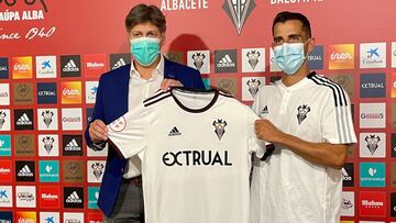 Rub¨¦n Mart¨ªnez: "Vengo con el reto de ascender con el Albacete"