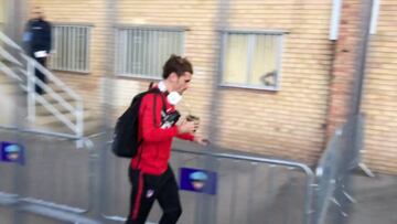 Lo que tuvo que escuchar el Atleti en Lleida: "Griezmann, al Barça"