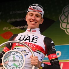 Pogacar mejora los primeros triunfos de Merckx en la élite