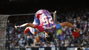 Aubameyang se inspiró en Hugo Sánchez para celebrar sus goles