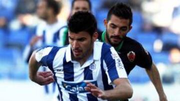 <b>SIN FORTUNA. </b>El Recre hizo dos tantos, pero ninguno fue de Braulio, que ayer no tuvo su día.