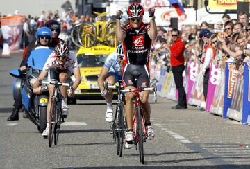 <b> 2008 </b> <br>
La segunda victoria de Valverde se produjo sobre Rebellin y Frank Schleck, dos corredores que tambi谷n han rendido muy bien en las Ardenas. Las cotas y el final en cuesta en Ans siempre se adaptaron perfectamente al ciclista del Movistar.