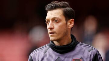 El centrocampista alem&aacute;n del Arsenal, Mesut &Ouml;zil, antes de un partido.