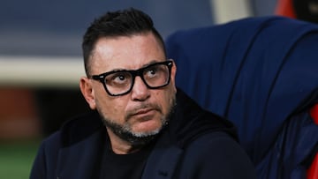    Antonio Mohamed head coach of Pumas during the game Cruz Azul vs Pumas UNAM, corresponding to Round 12 of the Torneo Apertura 2023 of the Liga BBVA MX, at Azteca Stadium, on October 07, 2023.

<br><br>

Antonio Mohamed Director Tecnico de Pumas durante el partido Cruz Azul vs Pumas UNAM, correspondiente a la Jornada 12 del Torneo Apertura 2023 de la Liga BBVA MX, en el Estadio Azteca, el 07 de Octubre de 2023.