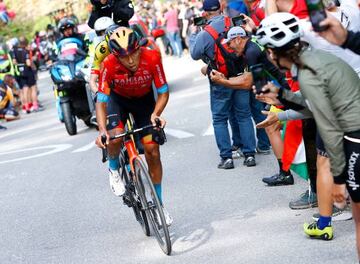 Santaigo Buitrago se exhibe en el Giro de Italia ganando la etapa número 17. Es el primer triunfo colombiano en esta edición 2022.