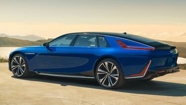 Cadillac Celestiq: un sedán eléctrico repleto de tecnología; vale más de 6 millones de pesos