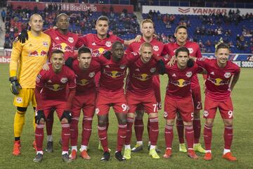 Este fue el cuadro inicial que mandó Chris Armas al terreno de juego.