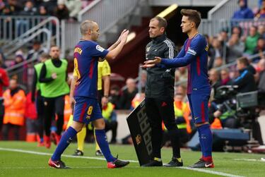 Calf injury rules Iniesta out of Sporting Lisbon game