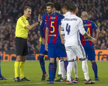 No VAR | Clos Gomez in charge of El Clásico.