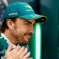 Alonso: “El coche calienta muy bien los neumáticos... y se los come”