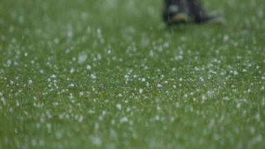 Una tremenda granizada paró el Ucrania-Irlanda del Norte