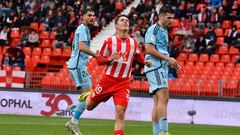 Arribas, lamentándose tras una acción durante el Almería - Osasuna.