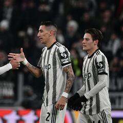 US contingent grows at Leeds as Weston McKennie completes move to Elland Road