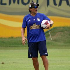 El gran éxito de Mario Salas con Sporting Cristal en Perú