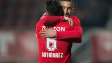 Felipe Gutiérrez brilla con pase gol en goleada del Twente