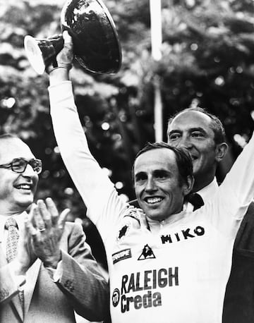 Se encuentra en la octava posición del ránking empatando a títulos con Dinamarca, Suiza y Eslovenia. El primer ciclista neerlandés que ganó el Tour de Francia fue Jan Janssen en el año 1968, pero el más representativo de todos fue Joop Zoetemelk. Tras quedar varias veces segundo en el Tour (1970, 1971, 1976, 1978, 1979 y 1982) dos años antes de este último logró hacerse con este campeonato donde su compatriota Henrie Kuiper quedó segundo. Sufrió un accidente tras sufrir una caída grave y fracturarse el cráneo. Este ciclista se convirtió en 1985 en el corredor más veterano en ganar el Campeonato del Mundo de ciclismo, con 38 años y 9 meses.