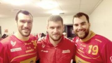 Guardiola, Aguinagalde y Andreu: los tres pivotes juegan fuera de España.