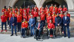 La selección española durante su concentración La Roda.