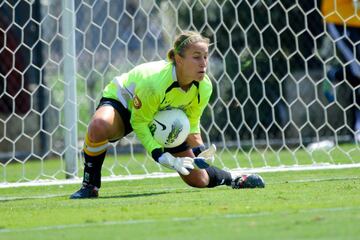 Posición: Portera
Equipo: Houston Dash