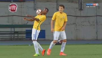La jugada de fantasía de Vinicius que recuerda al mejor Neymar