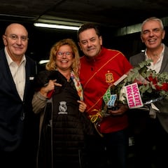 Tomás Roncero y la inocentada del fichaje de Messi y Piqué por el Real Madrid