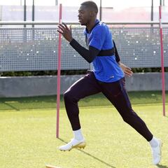 Dembélé: medio año más en el infierno... y su futuro en el aire