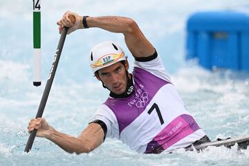 Elosegi pasó a la final con el tercer mejor tiempo. Termina la semifinal y Ander Elosegi pasa a la final con el tercer mejor tiempo tras el francés Thomas y el australiano Watkins.