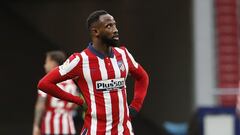 Moussa Demb&eacute;l&eacute; con el Atl&eacute;tico.