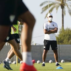 Pellicer: “El fuego se apaga con agua, no echando leña”