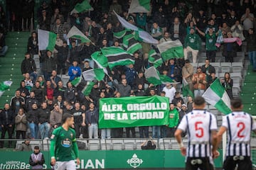 La aficin del Racing de Ferrol estuvo con su capitn.