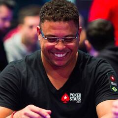 Ronaldo, estrella del póquer en Mónaco