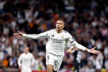 Dos goles del delantero mantienen al Real Madrid en la lucha por el ttulo de Liga. Mbapp lleg a los 33 goles esta temporada y empieza a mostrarse como crack a tiempo completo. Solo l permite al equipo de Ancelotti mirar al futuro inmediato con cierto optimismo