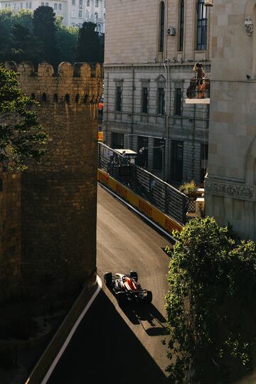 Max Verstappen durante el esprint del GP de Azerbaiyán.