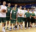 El Regal Barça afronta tocado el reto del peligroso Unicaja