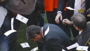<strong>PRESIÓN.</strong> Así ha recibido el Sánchez Pizjuán a Juande Ramos.