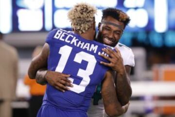 Odell Beckham Jr. y Jarvis Landry se abrazaron y compartieron plegarias previas al partido, en el que el primero no jugó y el segundo se limitó a una sola recepción de 1 solitaria yarda. Tampoco jugó Eli Manning por parte de los azules, que visto el partido de su sustituto Ryan Nassib no debería temer por su puesto (7 de 15 para 75 yardas, 2 intercepciones y un fumble perdido).